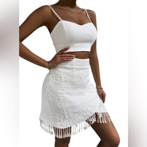 Floral jacquard mini skirt with tassels NEW - Picture 5 of 6